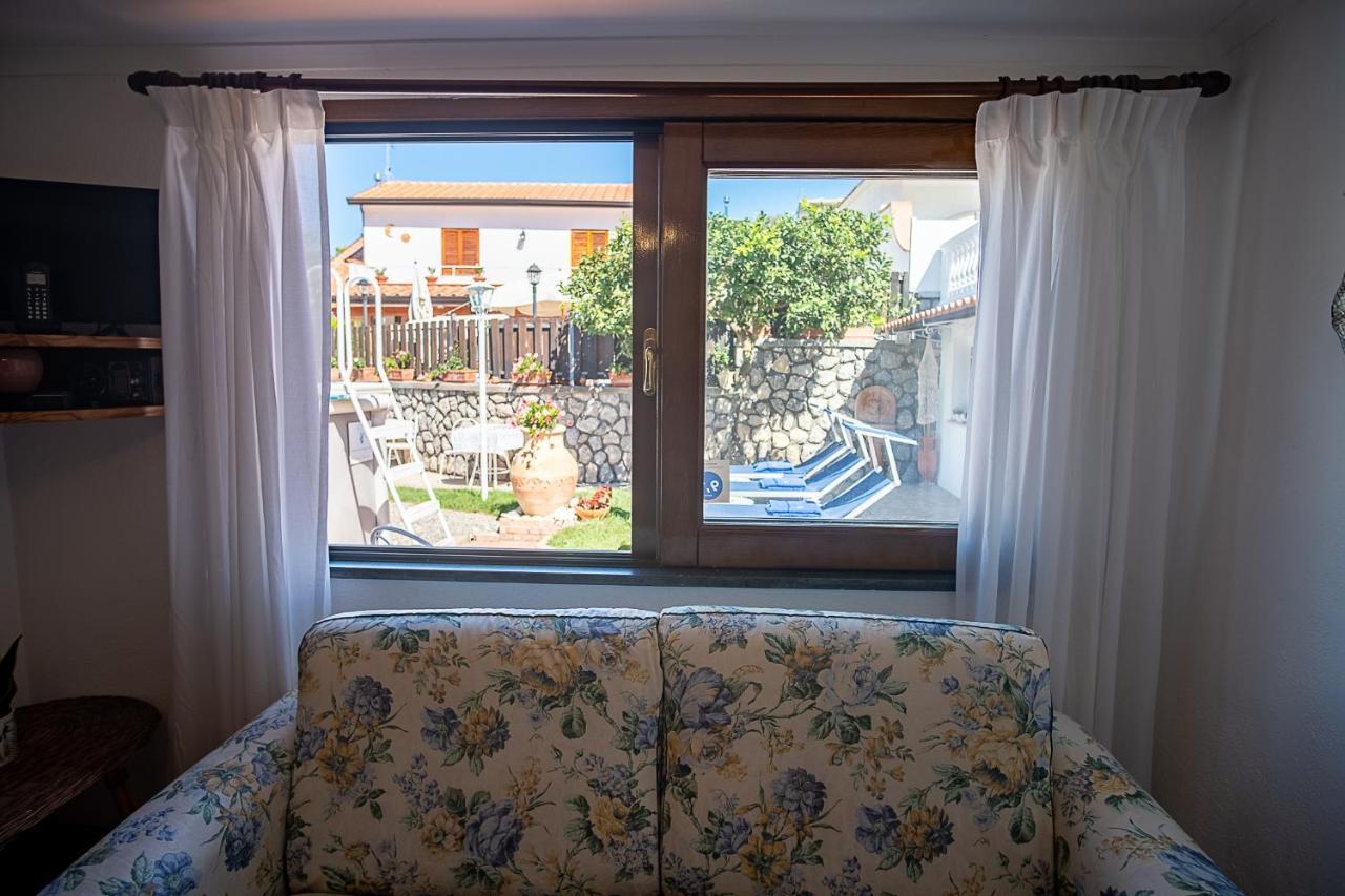 فيلا The Garden On Capri ماسّا لوبْرينسِ المظهر الخارجي الصورة