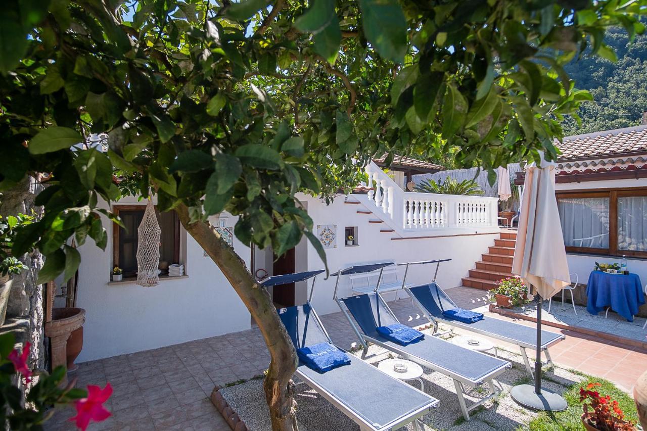 فيلا The Garden On Capri ماسّا لوبْرينسِ المظهر الخارجي الصورة