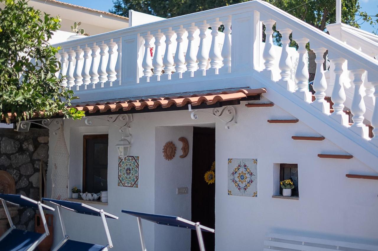 فيلا The Garden On Capri ماسّا لوبْرينسِ المظهر الخارجي الصورة
